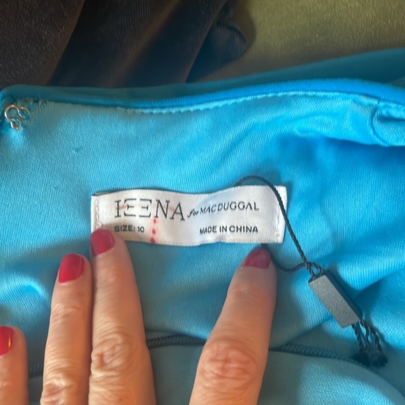 Mac Duggal Long-Sleeve High-Neck Mini Cape Dress Sz. 10 - Picture 6 of 7